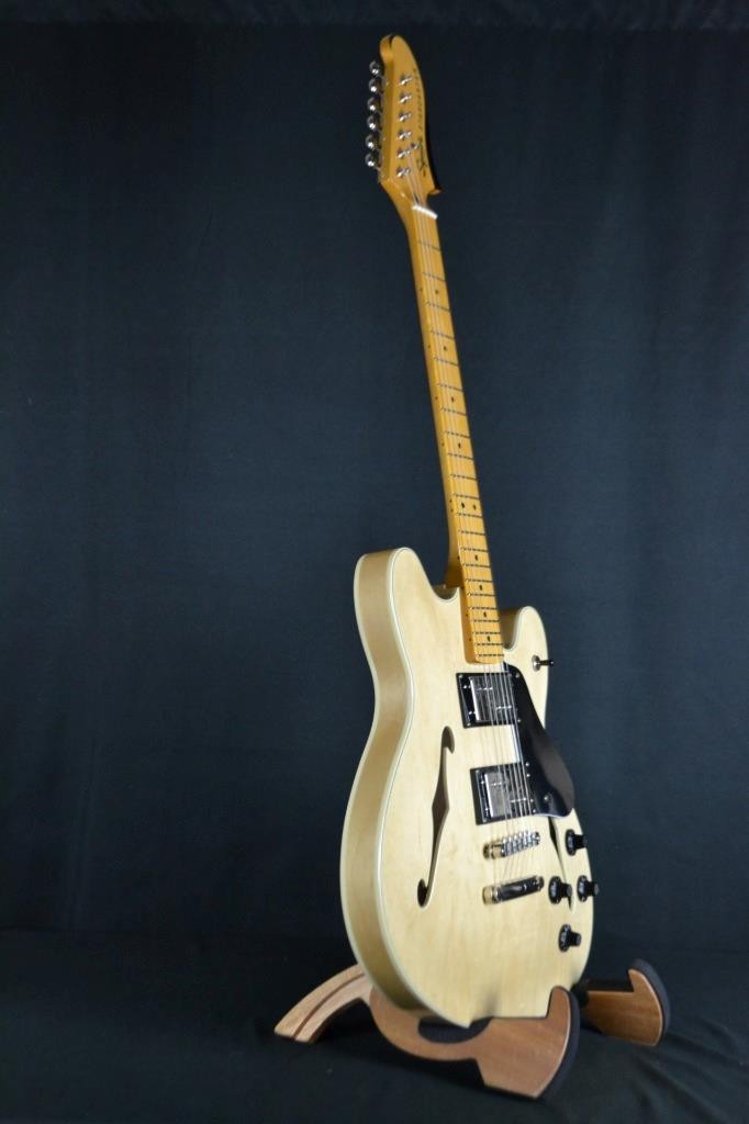 SQUIER CLASSIC VIBE STARCASTER. SEMI-HOLLOW BODY, NATURAL, Int’l Buyers Welcome