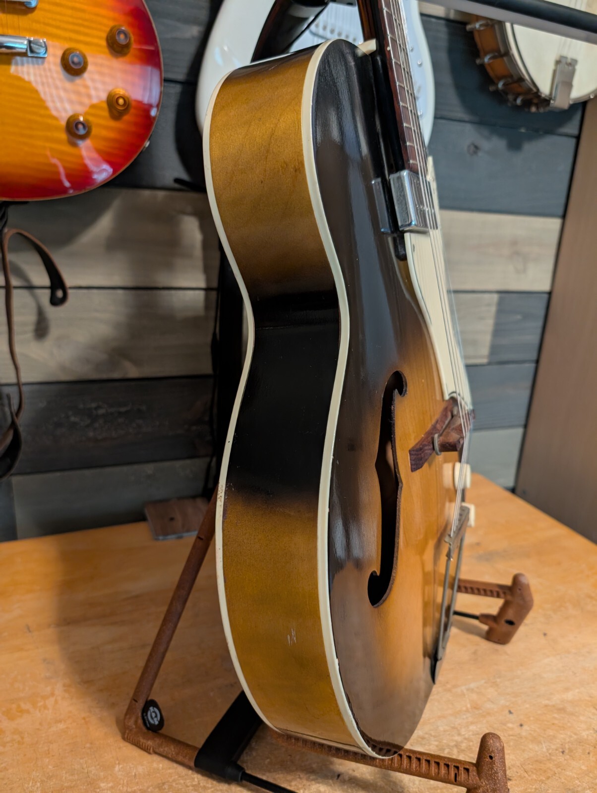 1962 Supro Ranchero Archtop Electric Guitar Sunburst Excellent Original Player