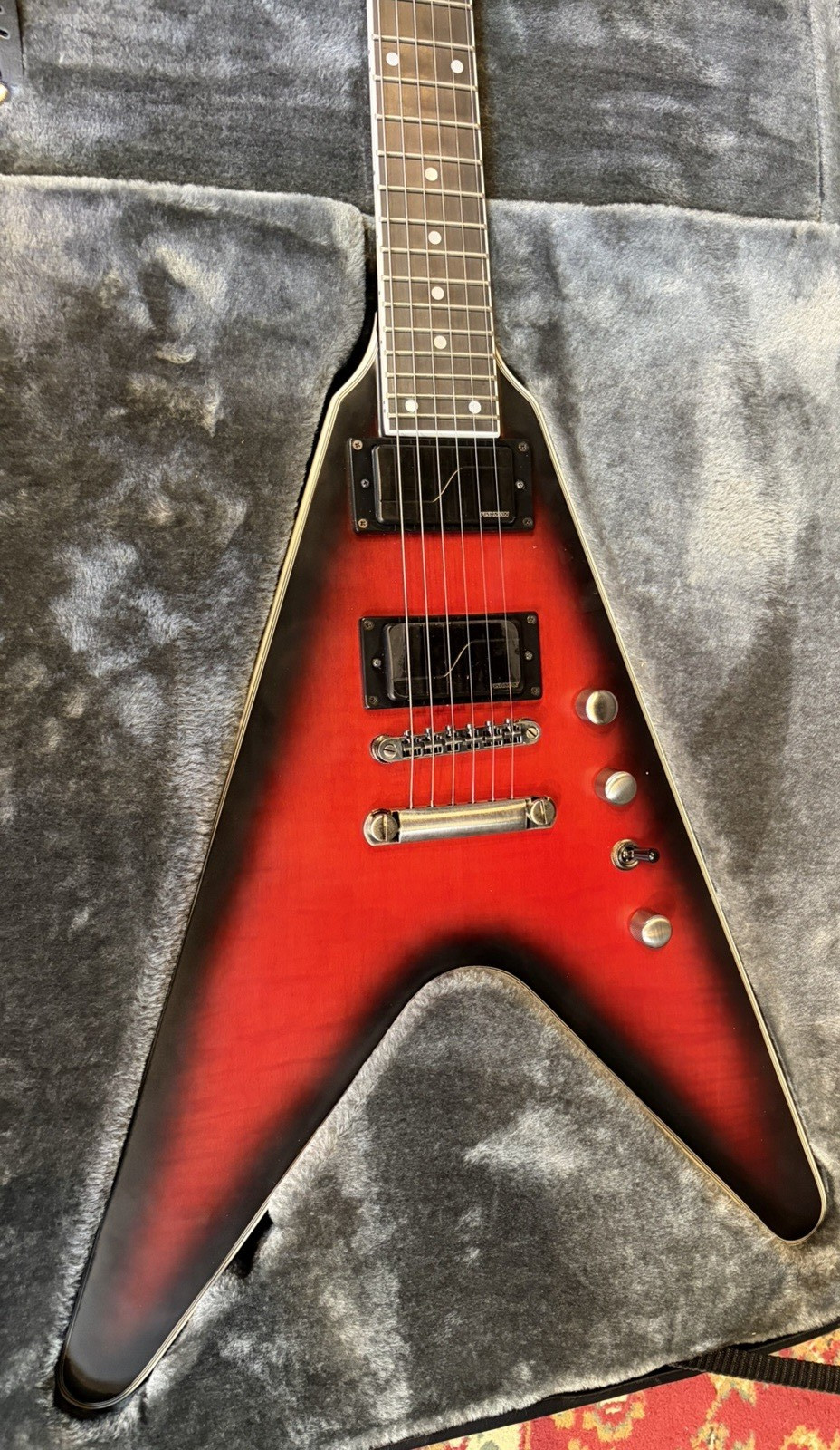 Epiphone Dave Mustaine Flying V Prophecy Electric w/Case – Aged Dark Red Burst