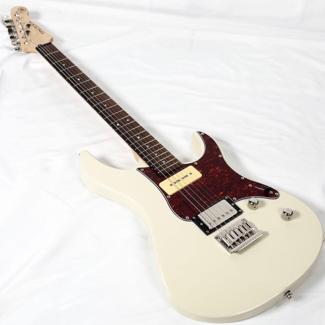Equipped with YAMAHA Pacifica PAC311H VWH P-90