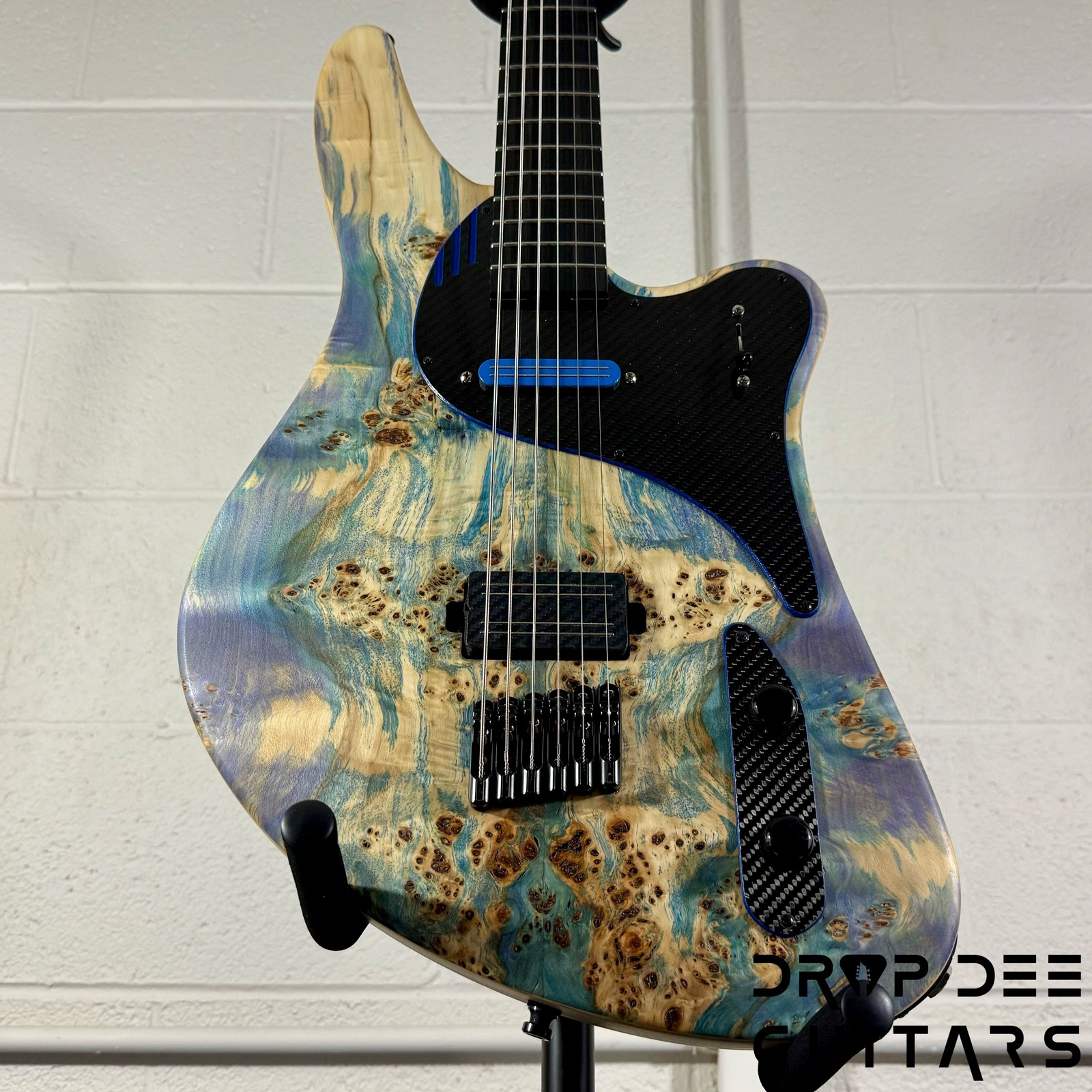 GV Guitars Vincent Baritone Electric Guitar w/ Case – Natural