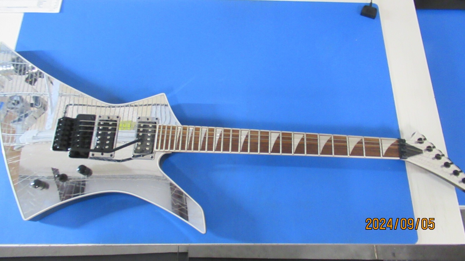 Jackson X Kelly Kexs Electric Guitar – Shattered Mirror