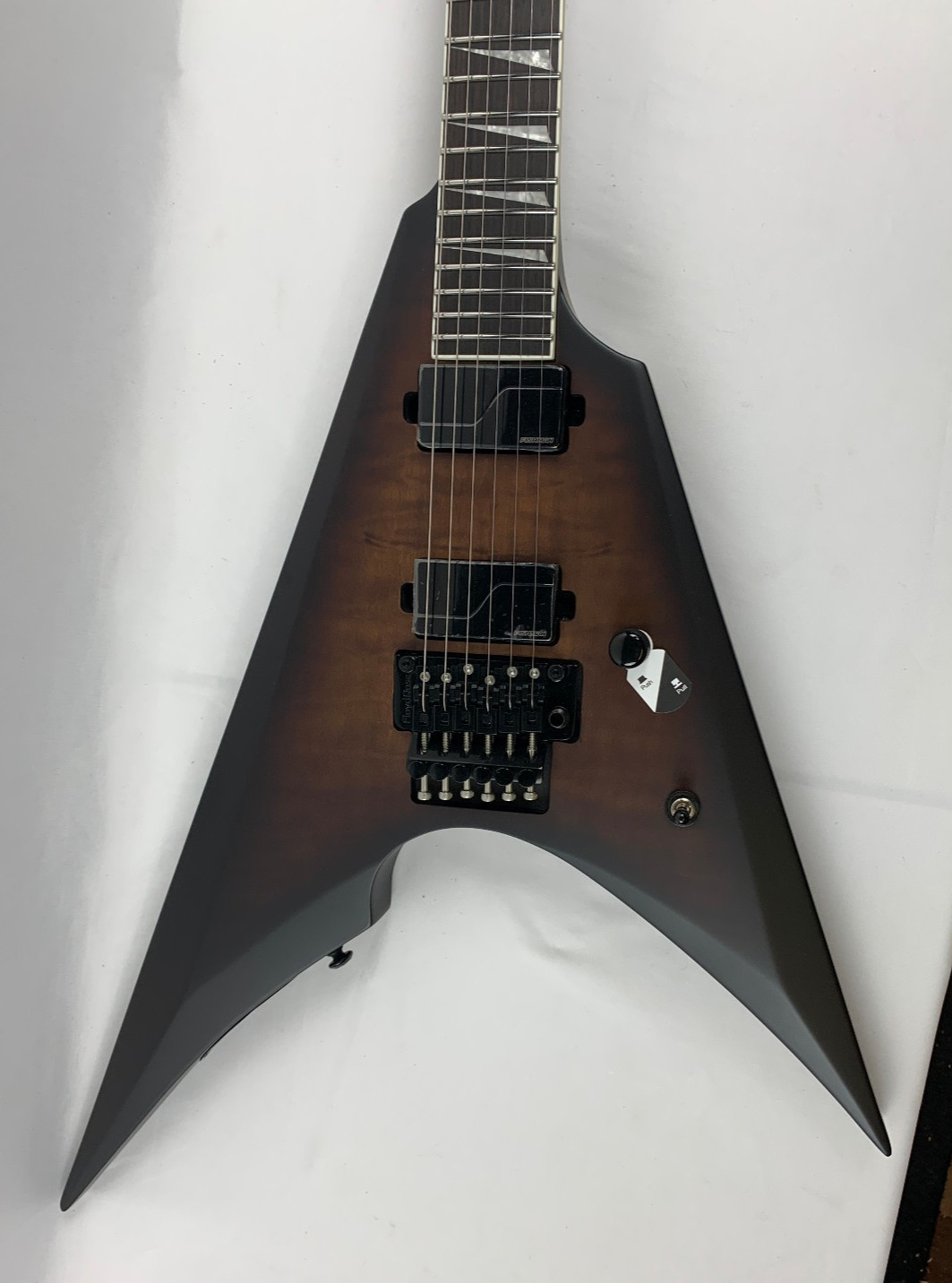 ESP LTD Arrow-1000 Guitar Quilted Maple Dark Brown Sunburst Satin B-STOCK