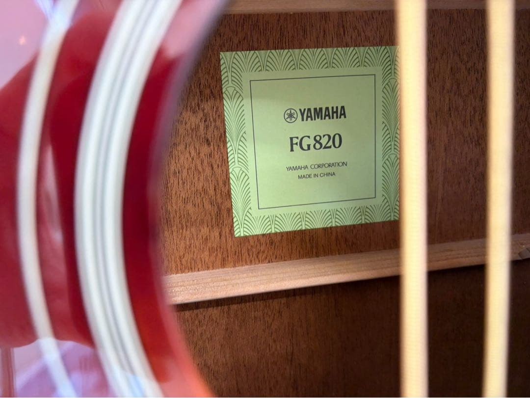 YAMAHA acoustic guitar FG820