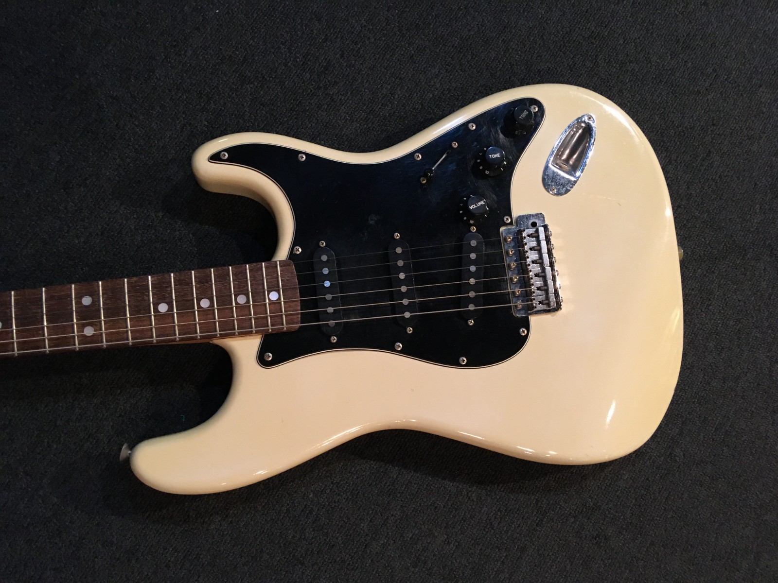 No.077722 TOKAI SS-36 WHT/R JAPAN VINTAGE Very good condition