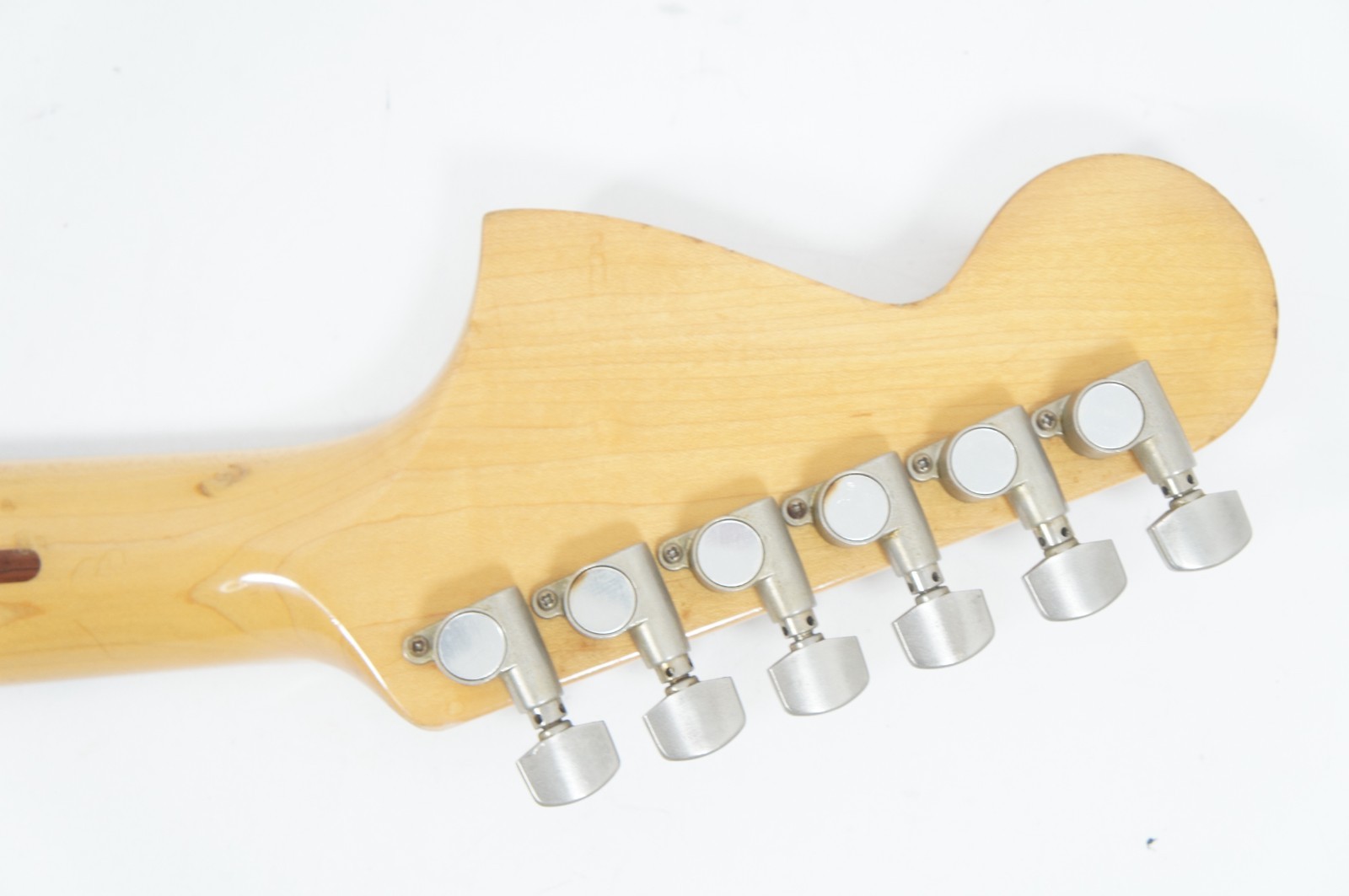 Fernandes FST-70 Vintage Stratocaster 1979 Sunburst Stone Logo Ash Body