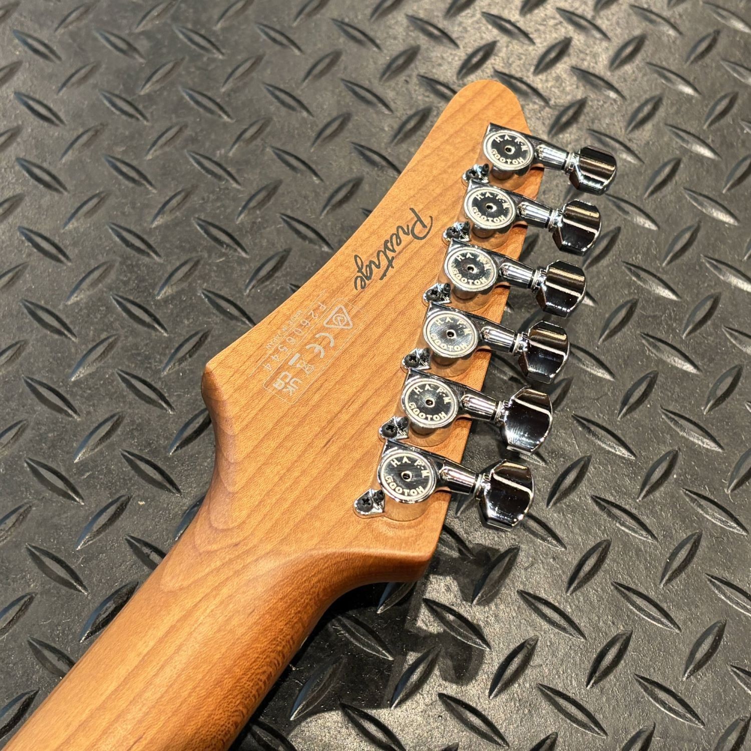 Ibanez / AZ2402 Roadster Orange Metallic Electric Guitar