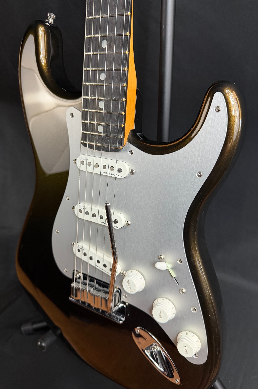 Fender American Ultra II Stratocaster Electric Guitar Texas Tea Finish w/ OHSC