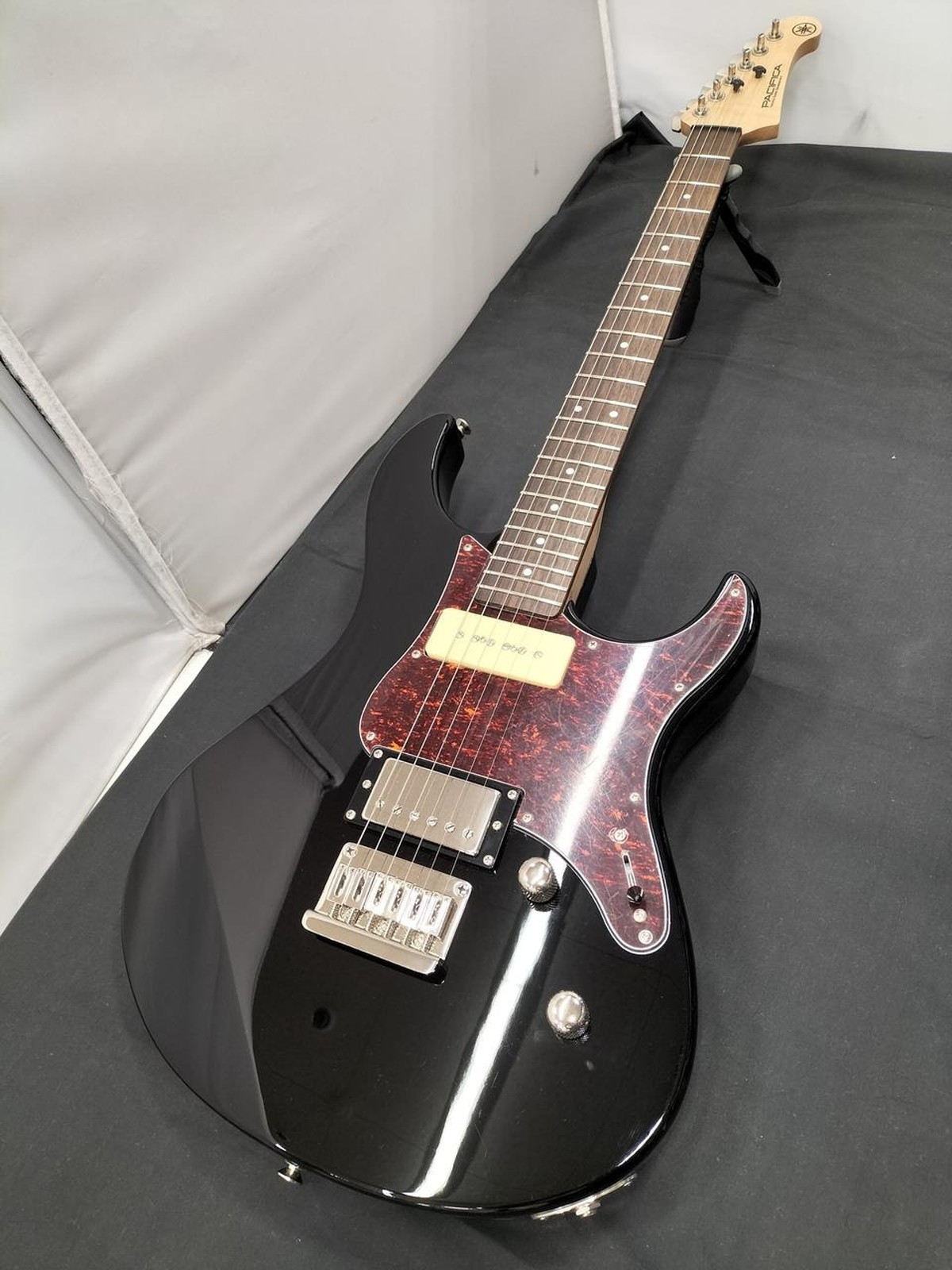 YAMAHA PAC311H Used Alder body Maple neck Redwood fingerboard Black w/Gig case