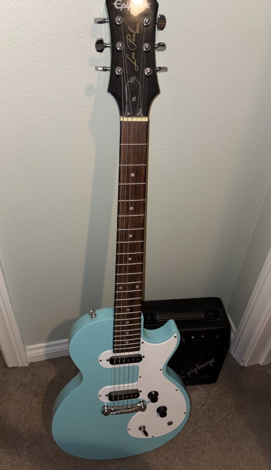 Guitar Electric Epiphone SL Les Paul Green and White 6 String 2018 with Case.