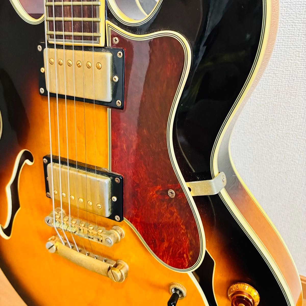 Epiphone SHERATON II Pro VS Semi-Hollow Electric Guitar