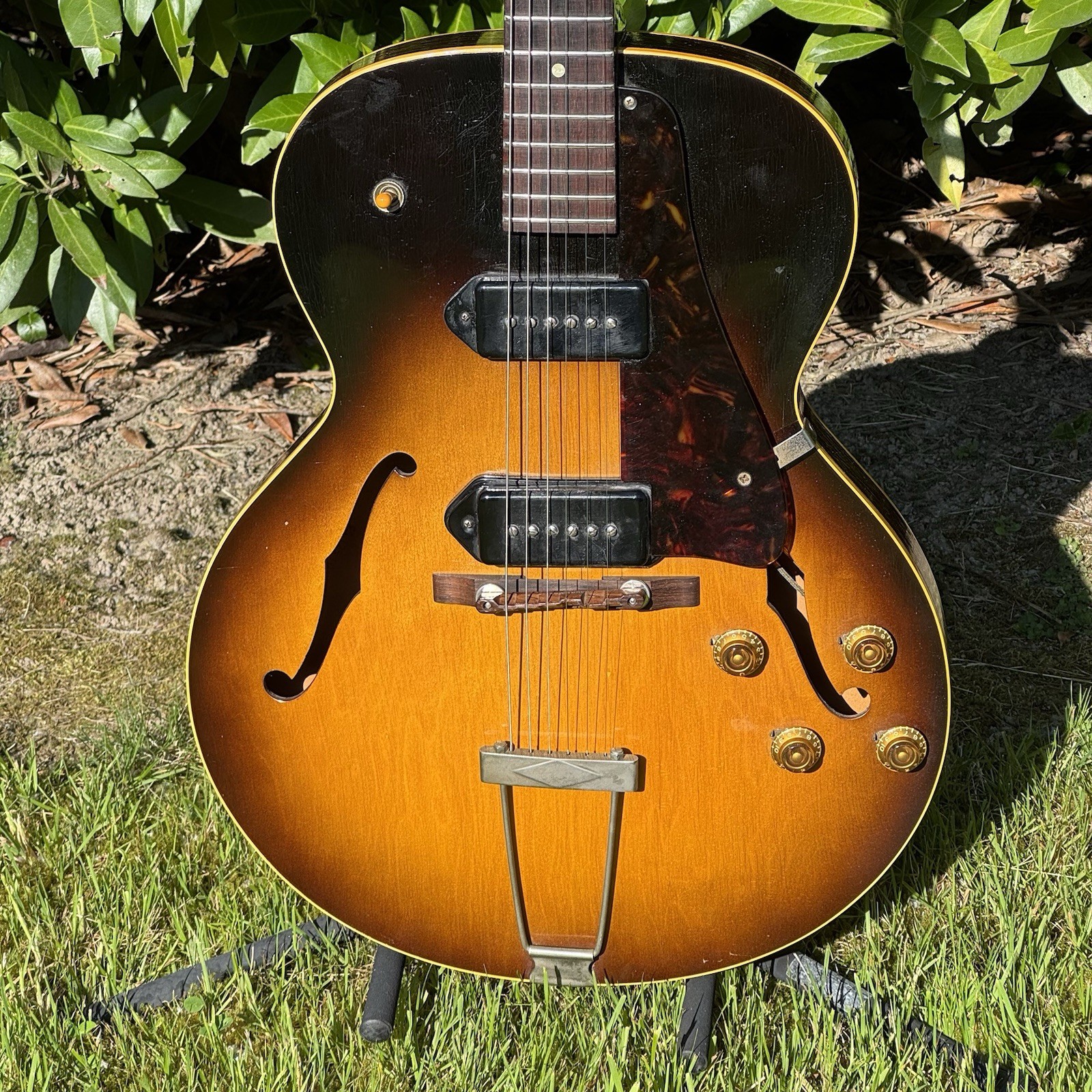 1959 Gibson ES-125TD – Poor Man’s ES-330