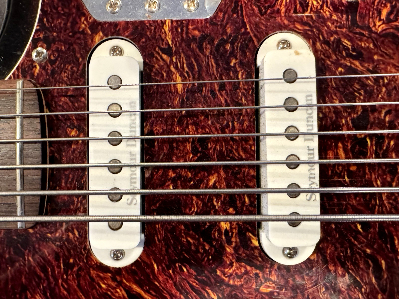 Schecter Guitar Research Hellcat VI Extended-Range Guitar 3-Tone Sunburst
