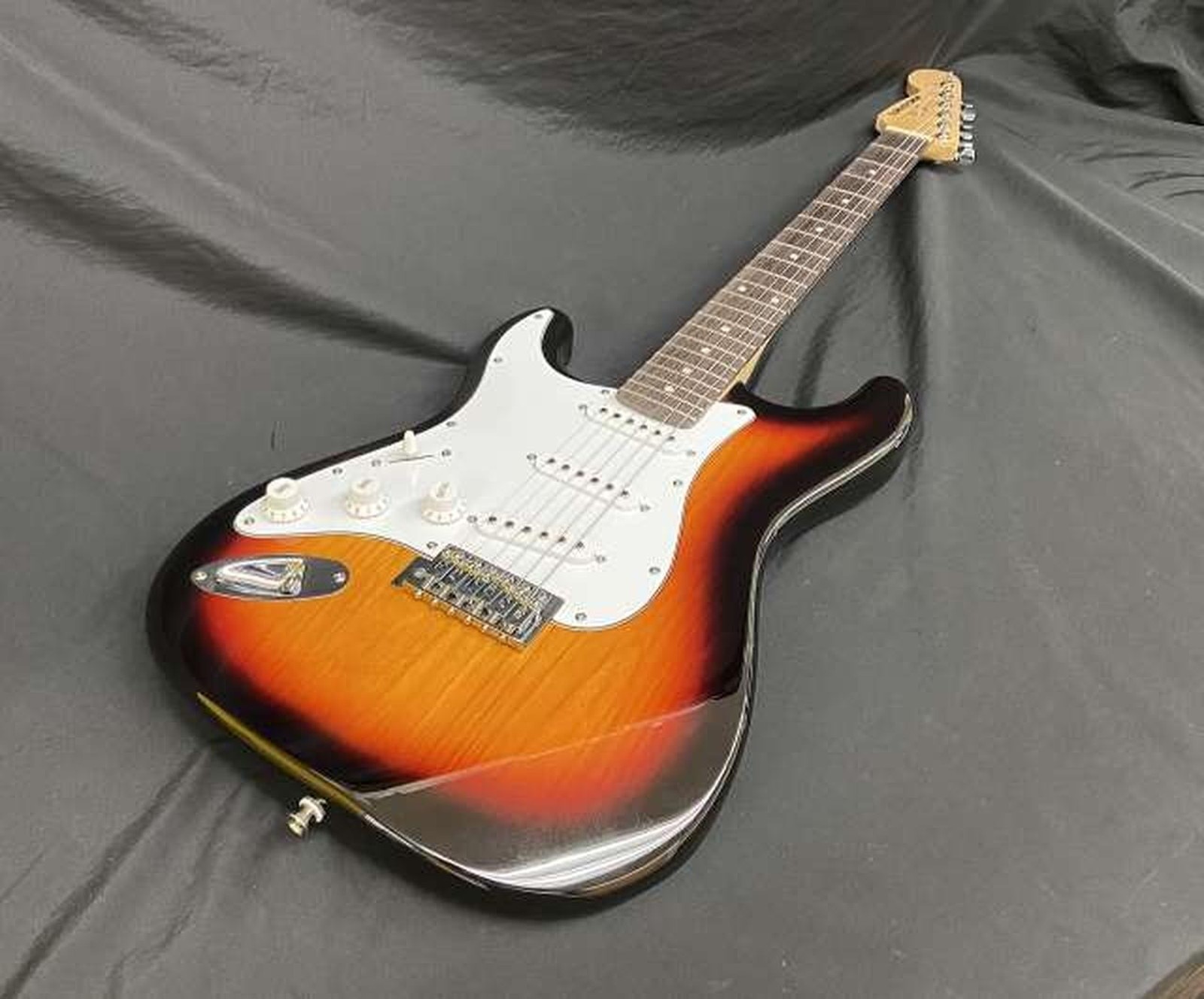 SELDER ST-16 Used Lefty Solid wood body Engineering wood fingerboard w/Soft case