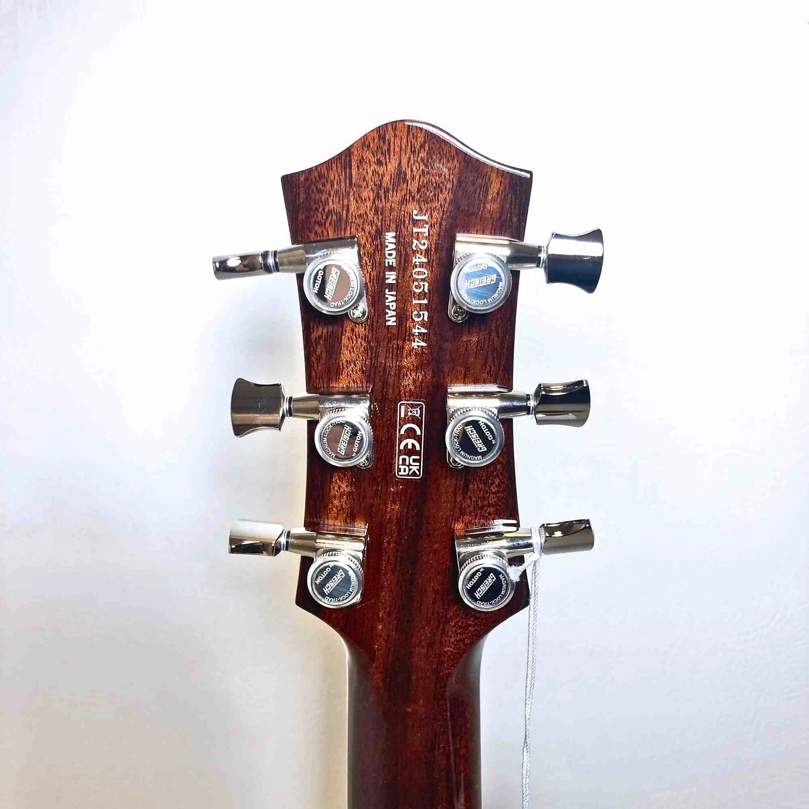 Gretsch G6228 Players Edition Jet BT with V-Stoptail – Black