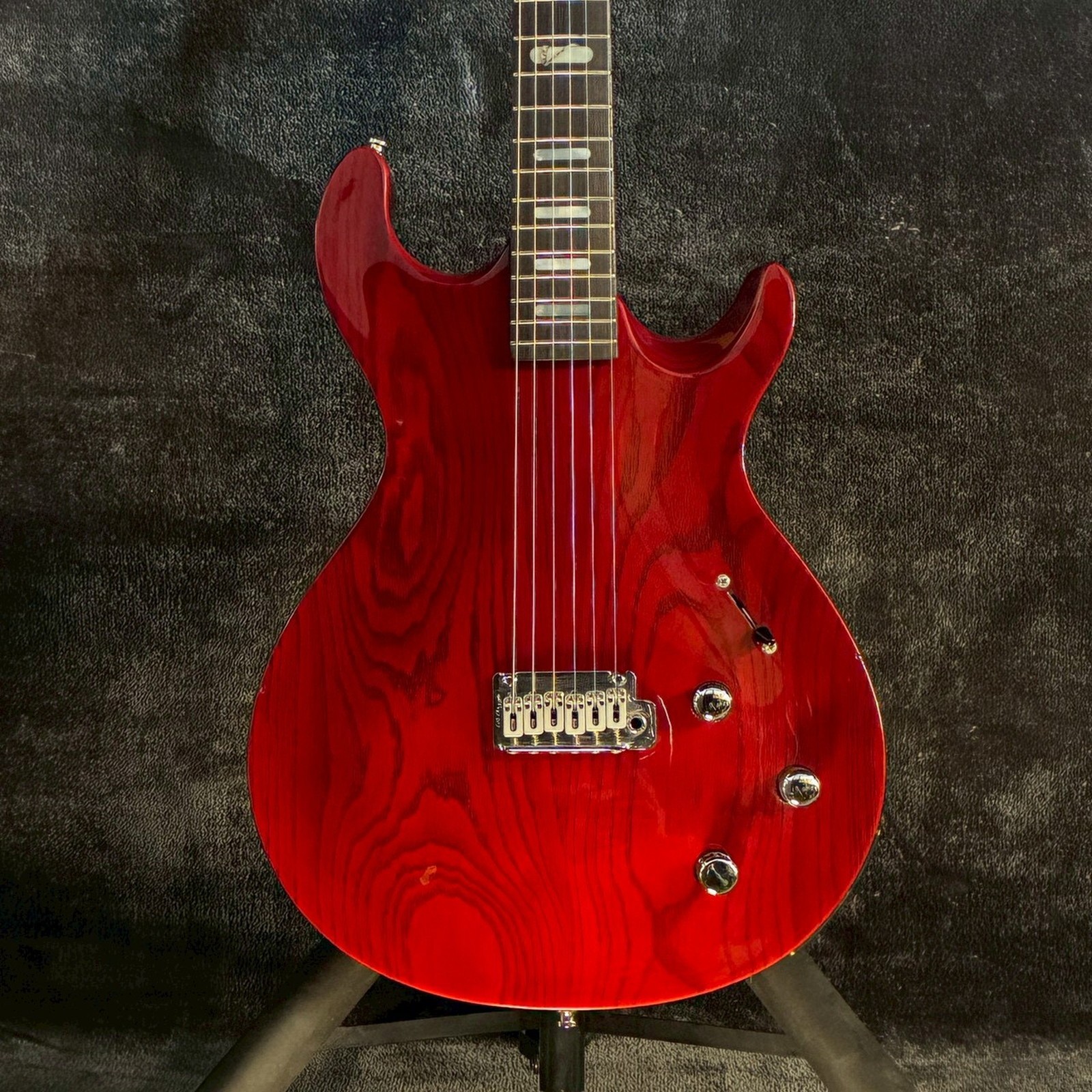 LINE 6 Variax700 Modeling Guiter Used Maple FB Translucent Red w/Soft Case