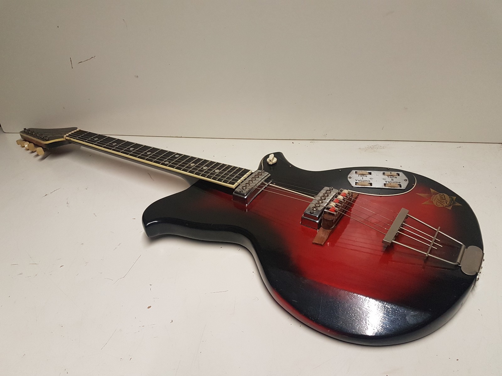 1962 HOYER ELECTRIC GUITAR – FIRST MODEL EVER MADE