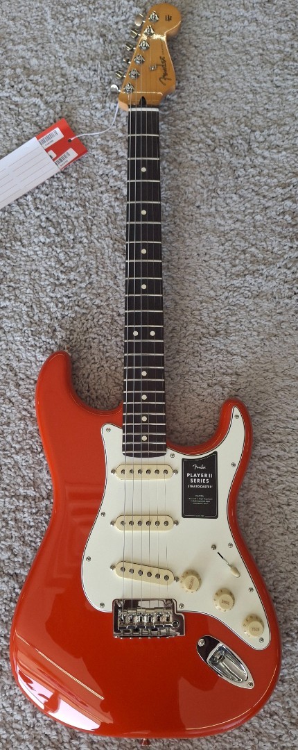 Fender Player II Stratocaster, Rosewood Fingerboard, Coral Red Finish – MIM
