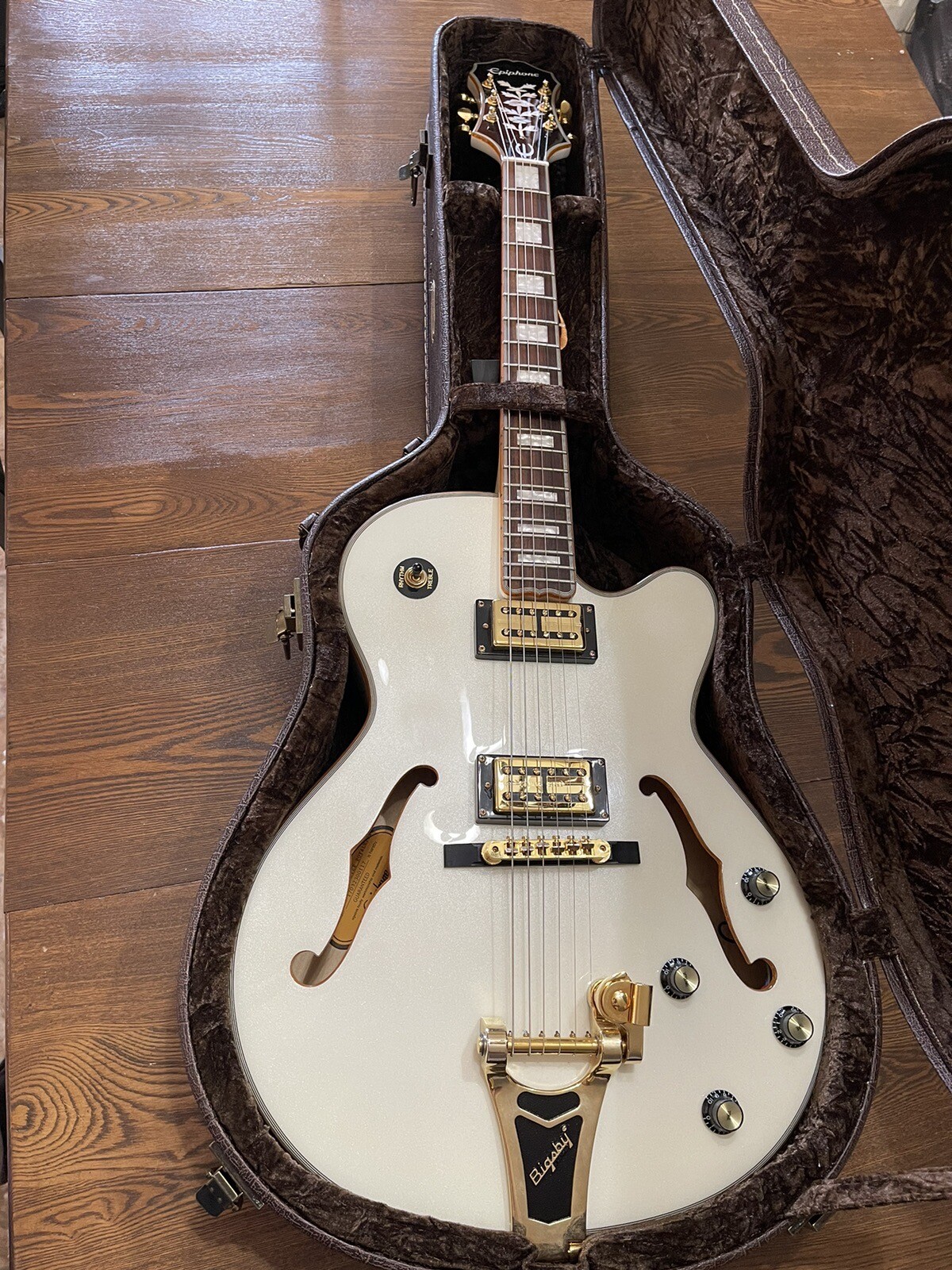 Epiphone Swingster Royale