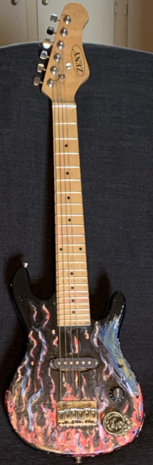 ZENY Junior Size Electric Guitar Multicolor 6-String Maple Fretboard