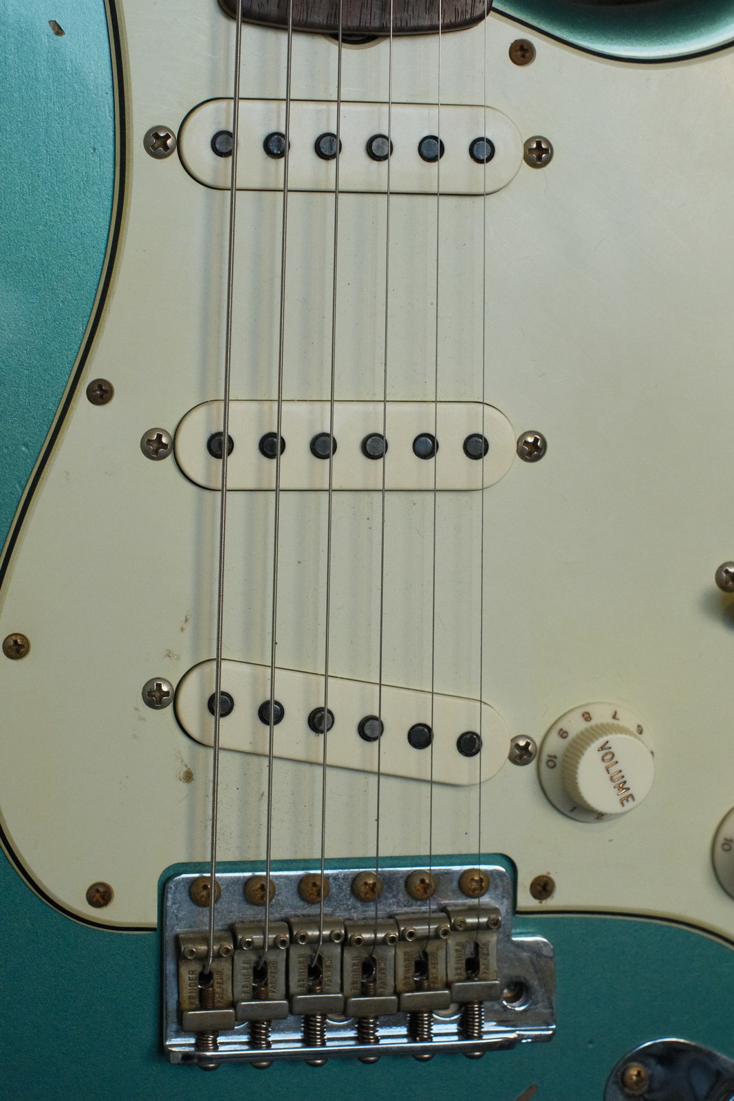 Used Fender Custom Shop 1963 Stratocaster Heavy Relic – Sherwood Metallic w/OHSC