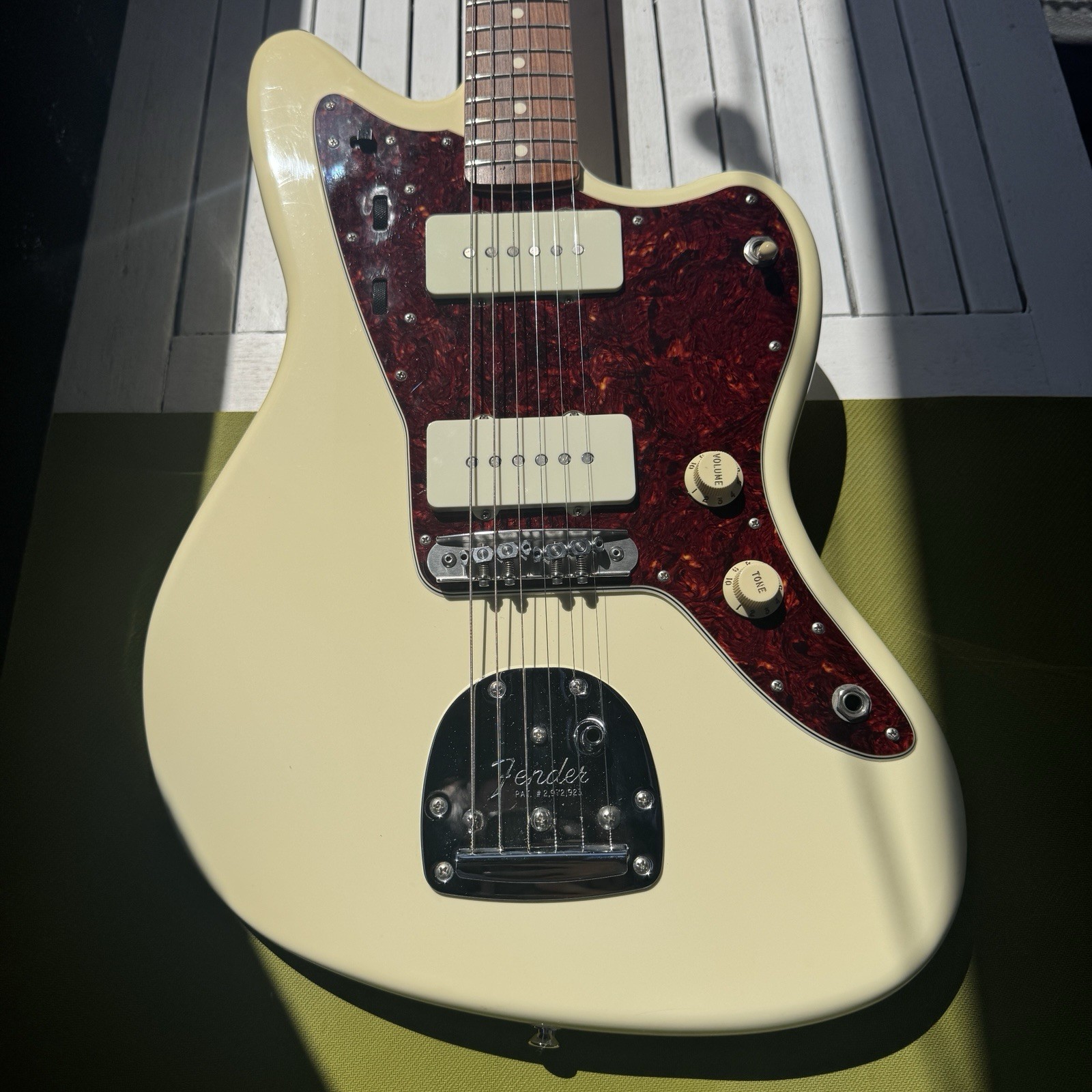 Fender CME Exclusive Classic Series 60s Jazzmaster Lacquer Olympic White 2017