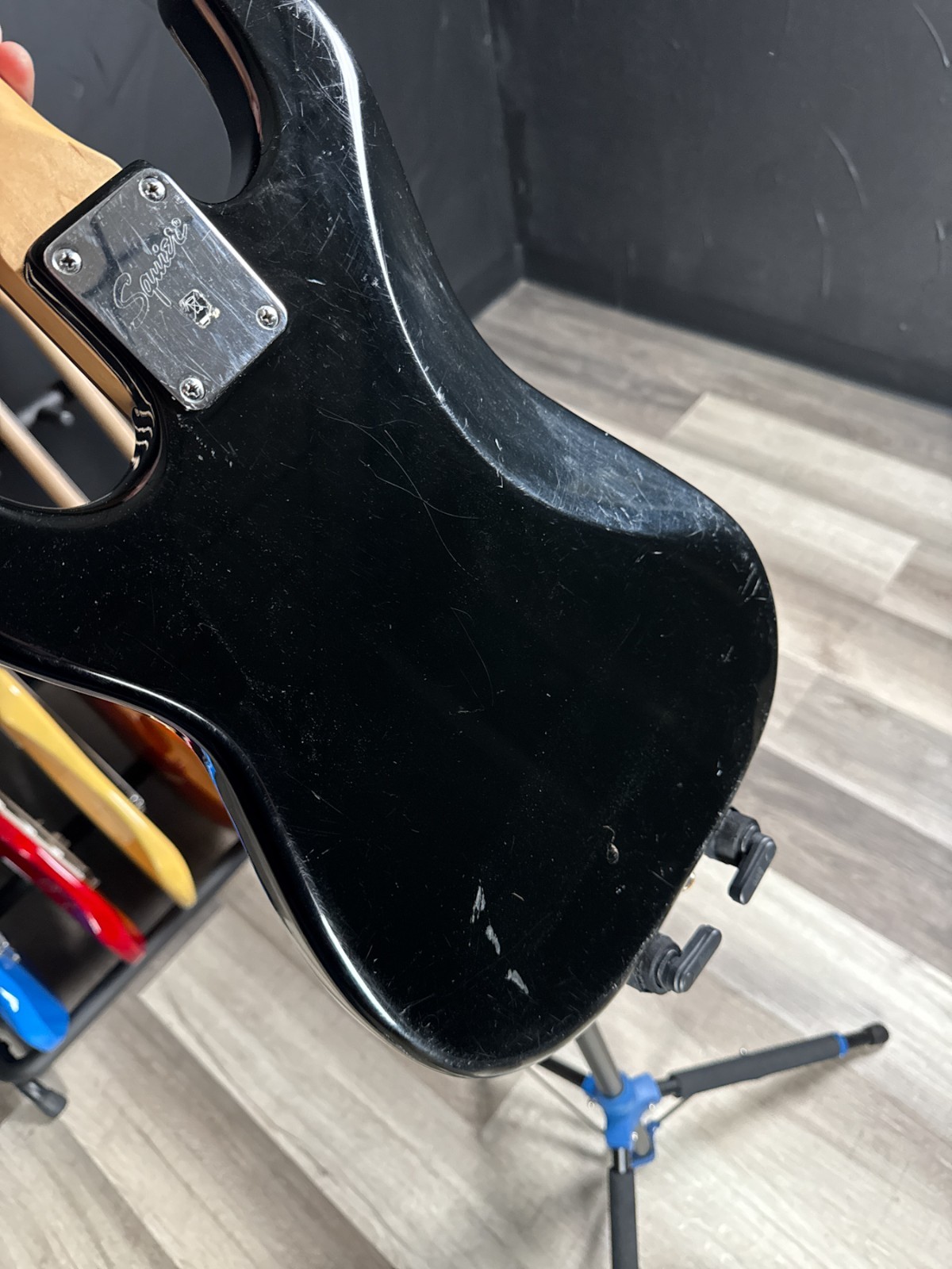 Squier Mini Stratocaster SSS – Black
