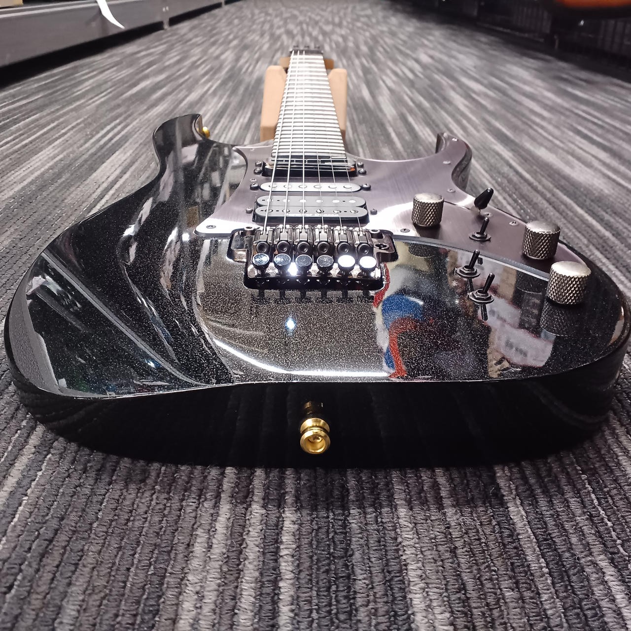 Ibanez Prestige RG2550E 2005-2007 Mod Sustainer & Seymour Duncan Nazgul MIJ Case