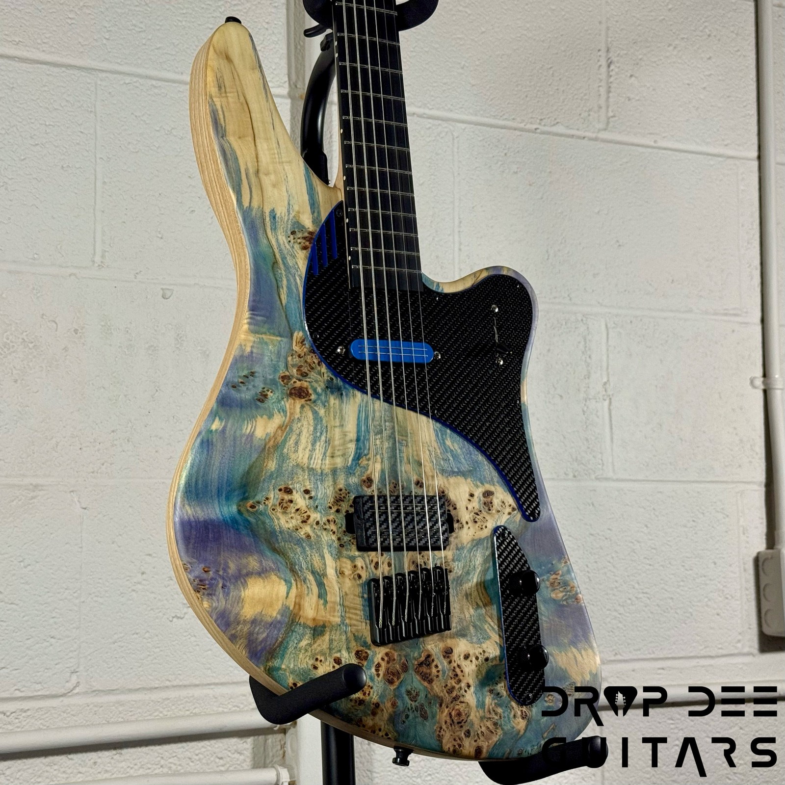 GV Guitars Vincent Baritone Electric Guitar w/ Case – Natural