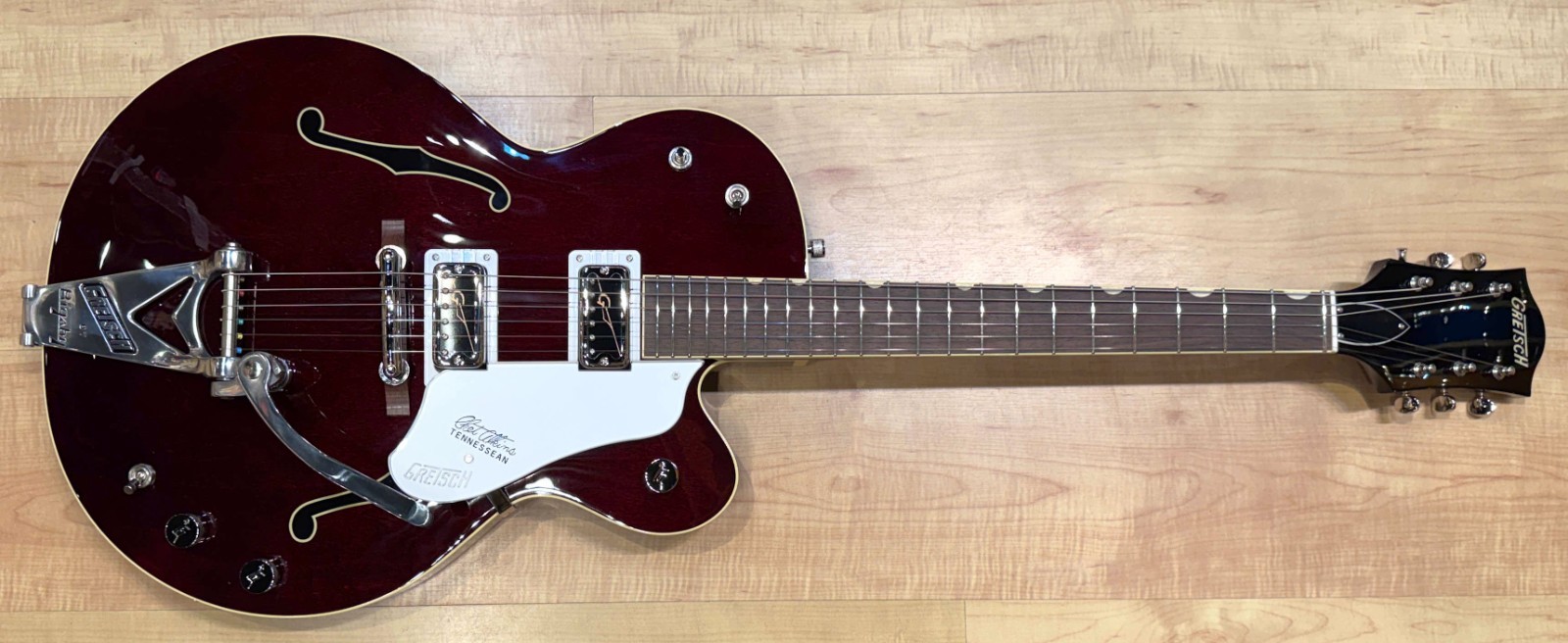 Gretsch G6119T-62 Vintage Select Edition ’62 Tennessean Guitar Dark Cherry Stain
