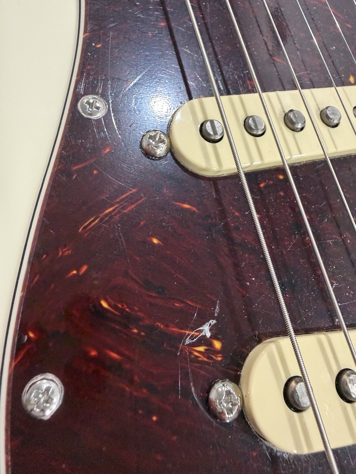 2025 American Professional II Stratocaster, Maple Fingerboard, Olympic White
