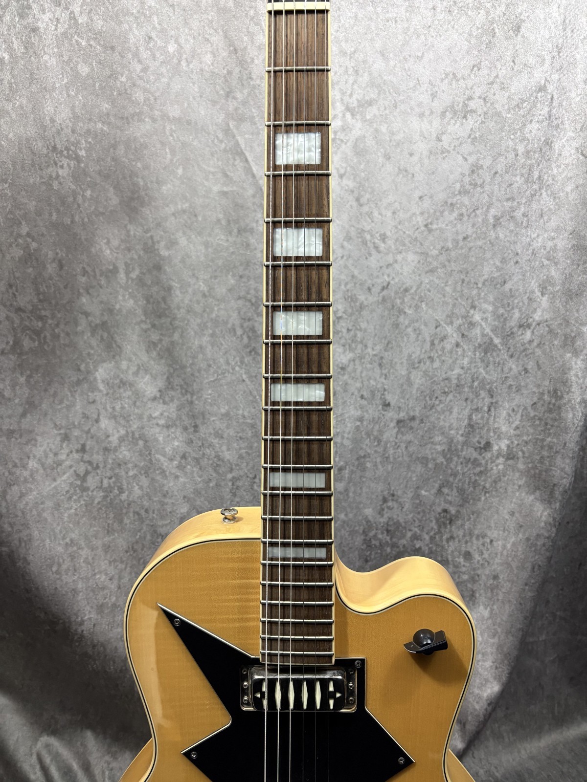 Roy Smeck Airline guitar
