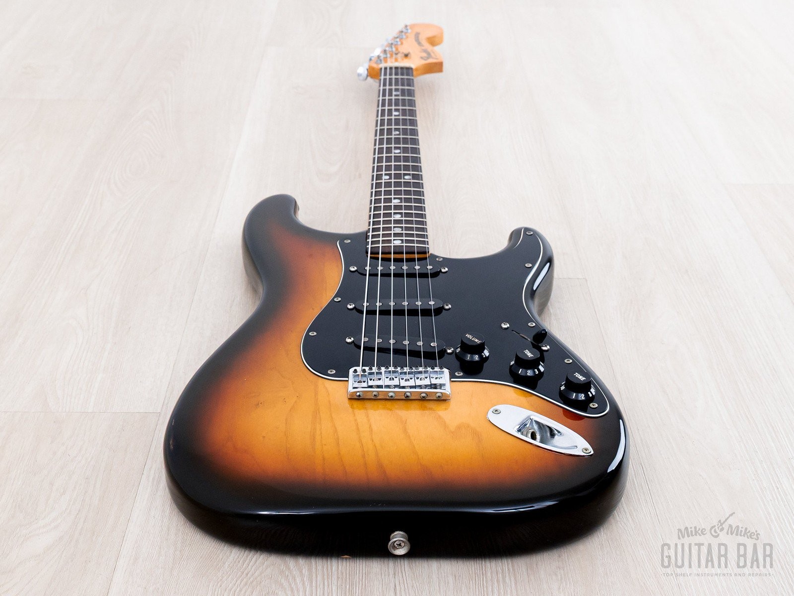 1980 Fender Stratocaster Hardtail Vintage Guitar Sunburst, 100% Original w/ Case