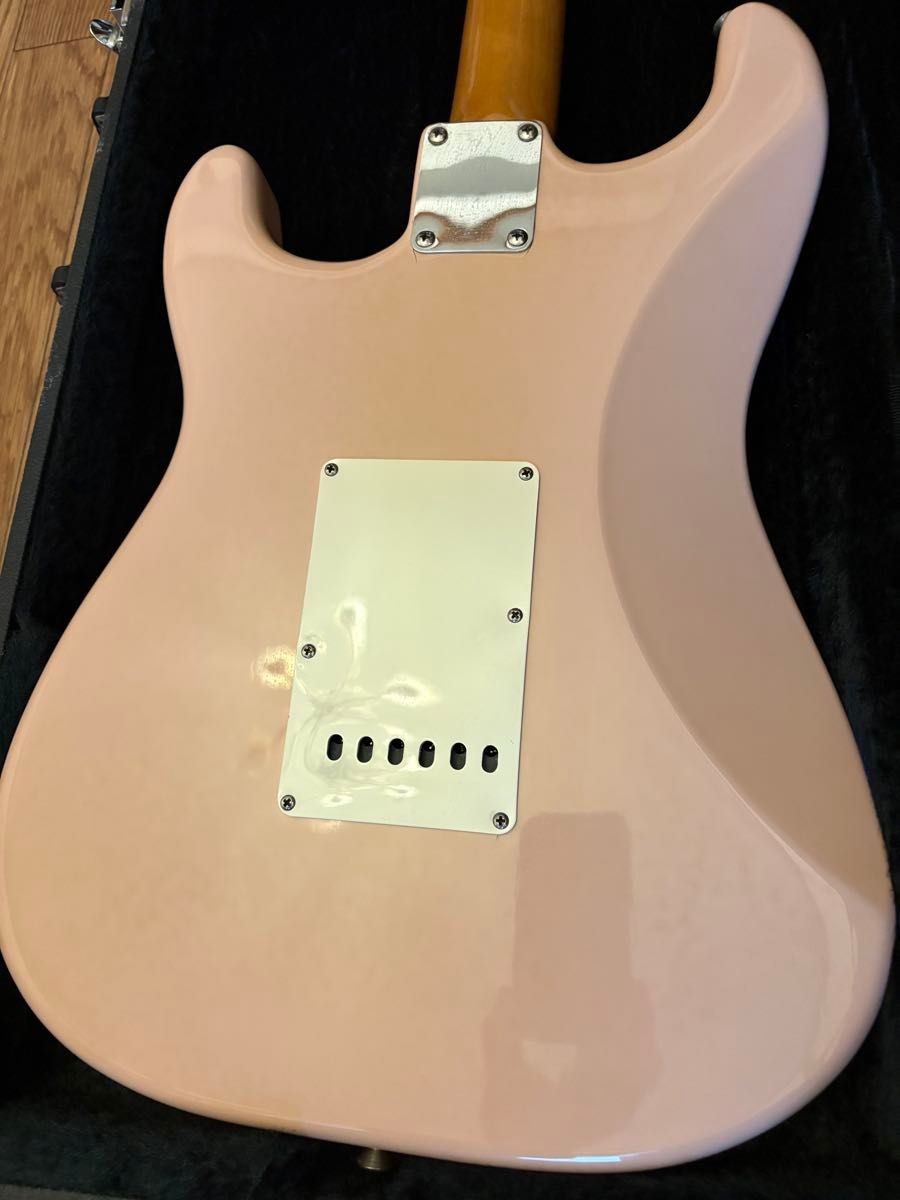 Fender Mexico Classic Series ’60s Stratocaster Shell Pink