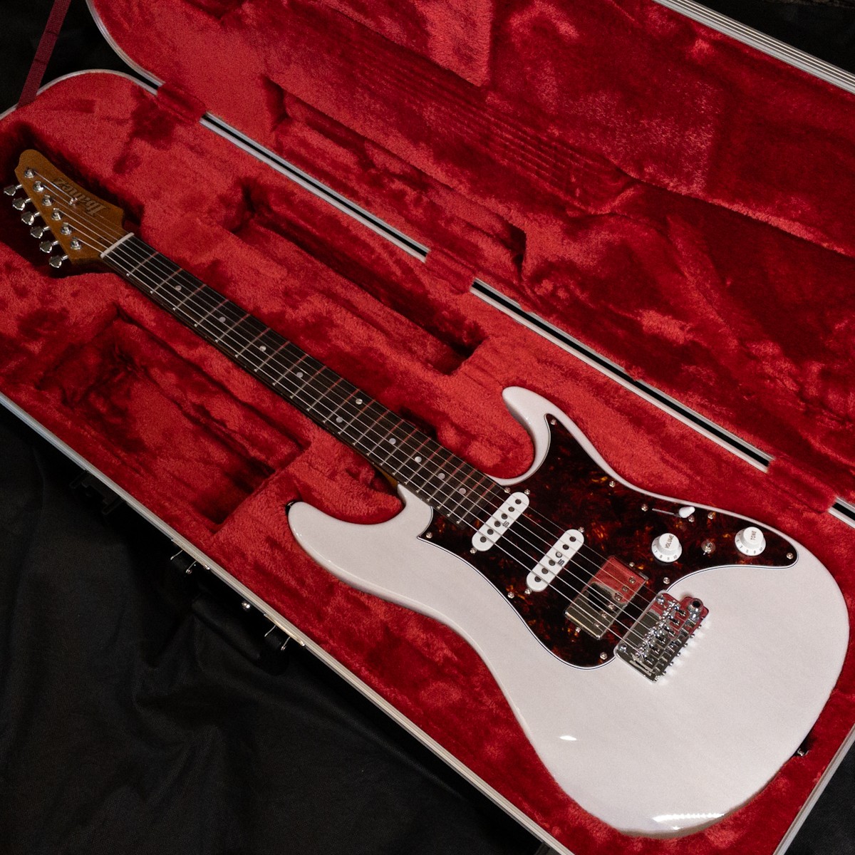 Ibanez AZ2204N AWD Antique White Blonde AZ Prestige Series 338441