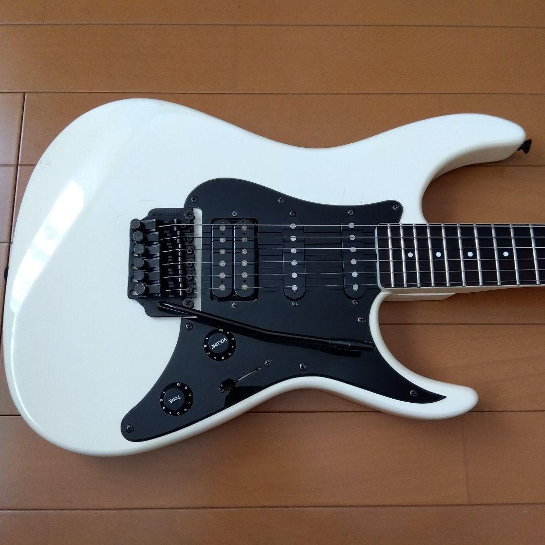 1980s Short Scale Electric Guitar Revolver Fernandes FR White