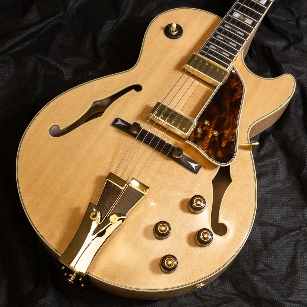 Ibanez GB10 NT Natural George Benson Signature George model 729537