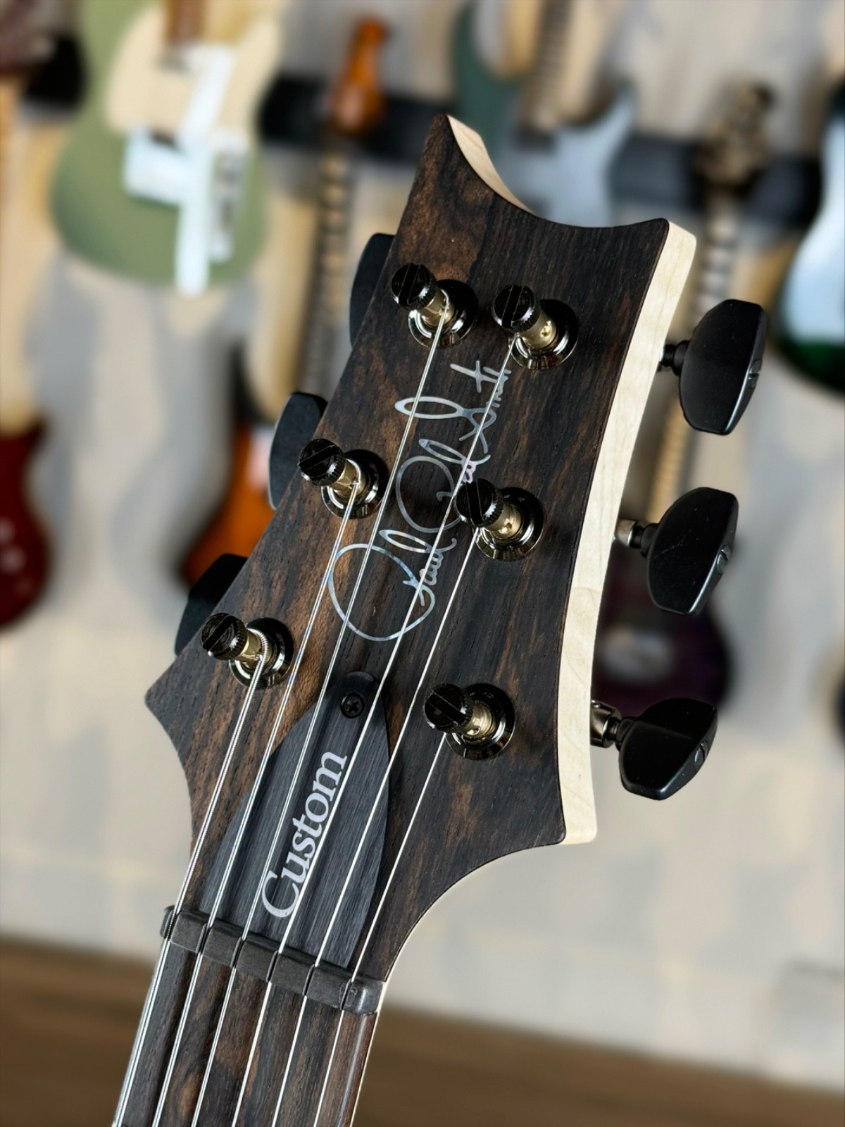 PRS Custom 24-08 Wood Library Sprayer’s Choice – Magenta Purple Colorshift