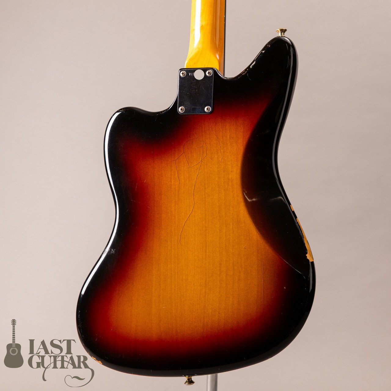 Fender USA American Vintage ’62 Jaguar 3-Color Sunbursty 2005 Electric Guitar