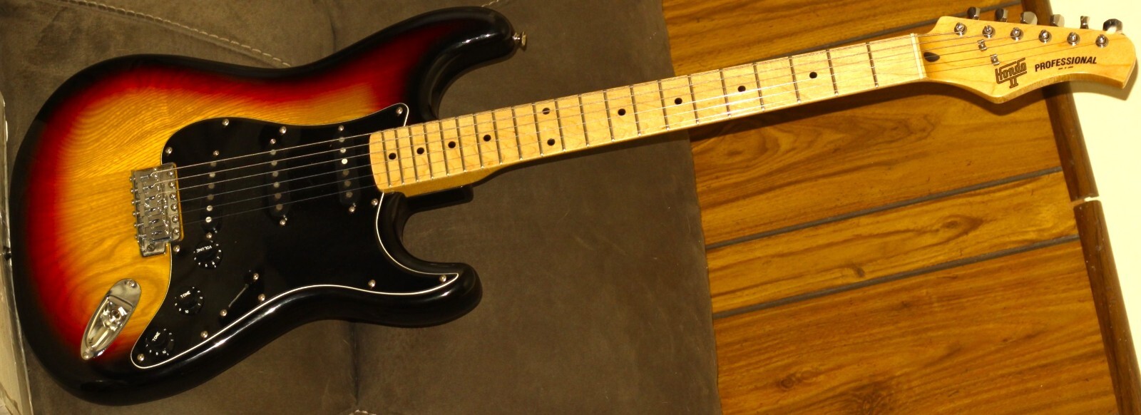RARE! 1yr Only 1981 Hondo Pro Japan H-1100 by Tokai, Minty! Grey Paper Alinco V!