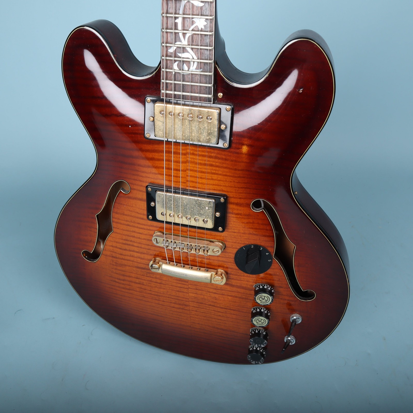 Vintage 1970s Electra MPC X810 Onboard Sunburst Japan Guitar