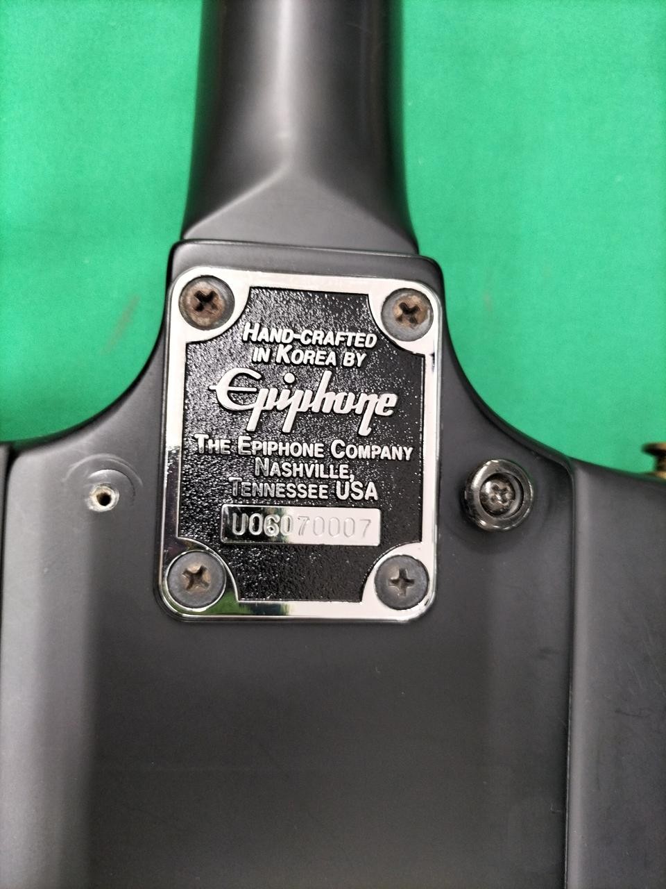 EPIPHONE GOTH THUNDERBIRD IV Base