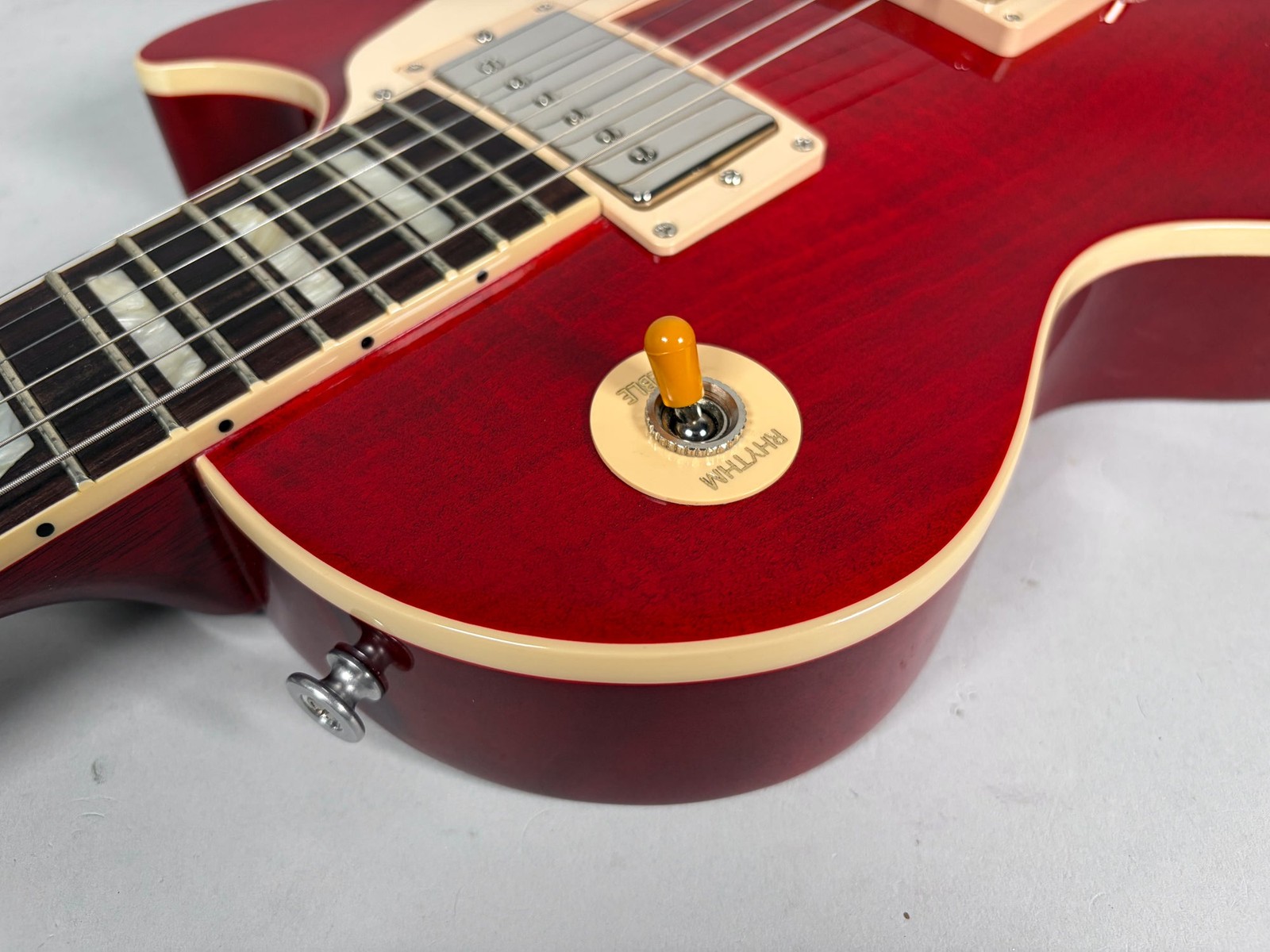 2023 Gibson Les Paul Standard 50’s Cherry Finish Flame Top w/OHSC