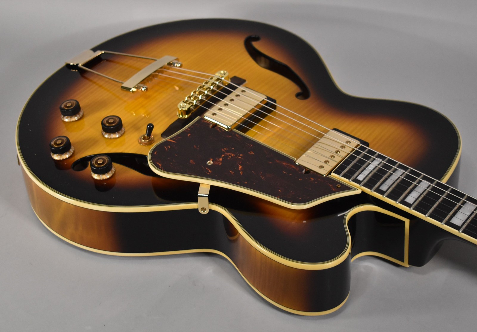 2023 Ibanez AF95FM-AYS Single-Cutaway Electric Archtop Sunburst