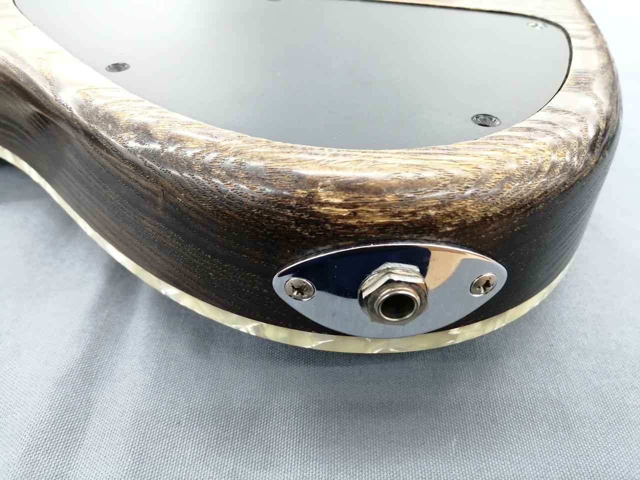 [BACCHUS] STANDARD 4 Used Ash body Maple neck Rosewood fingerboard Soft case