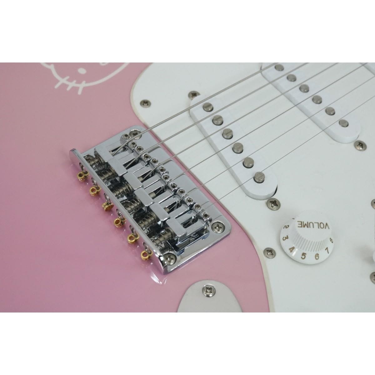 SQUIER HELLO KITTY MINI STRAT Used w/Soft case
