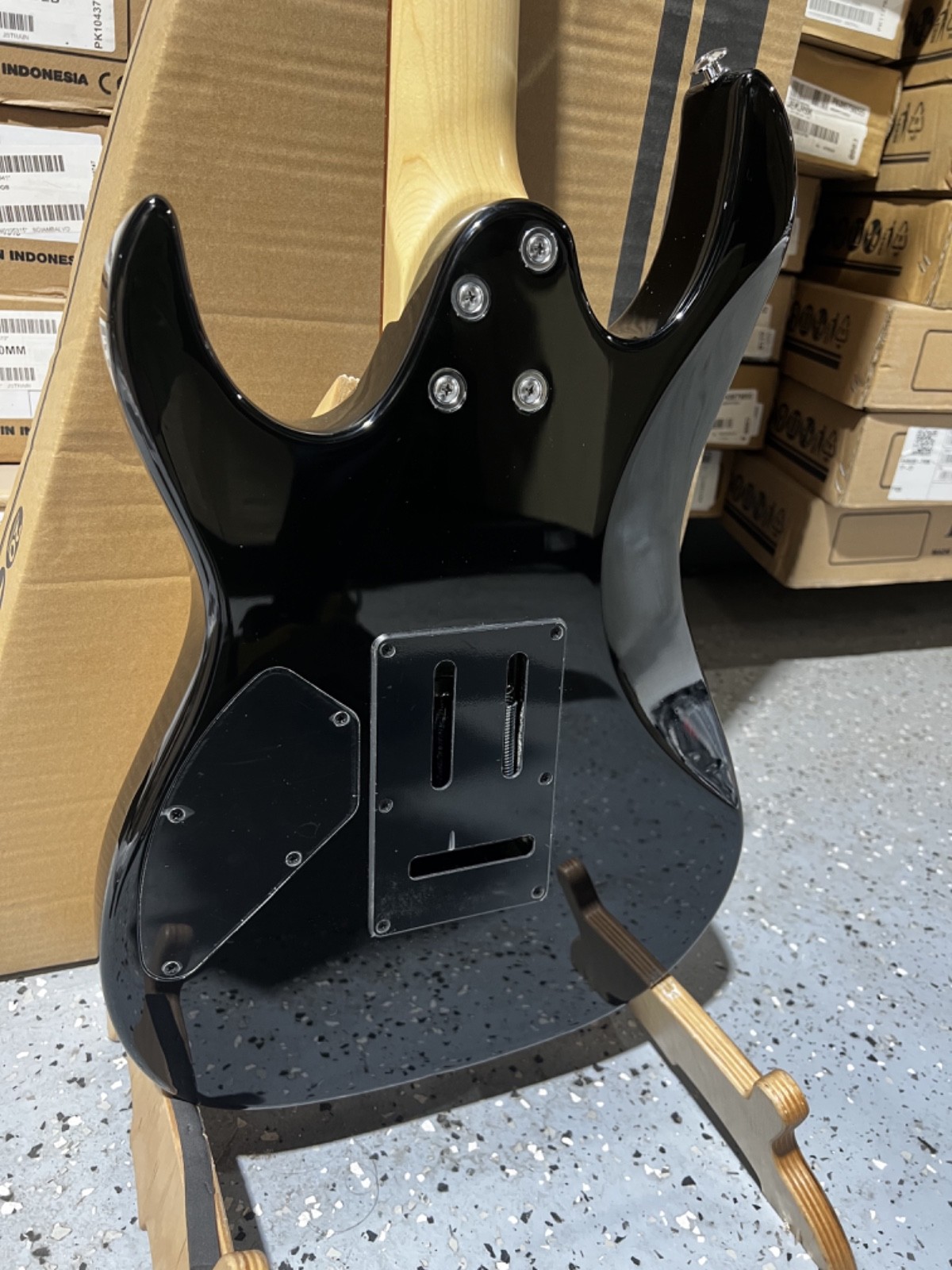 Ibanez Gio GRX70QA Electric Guitar – Sunburst