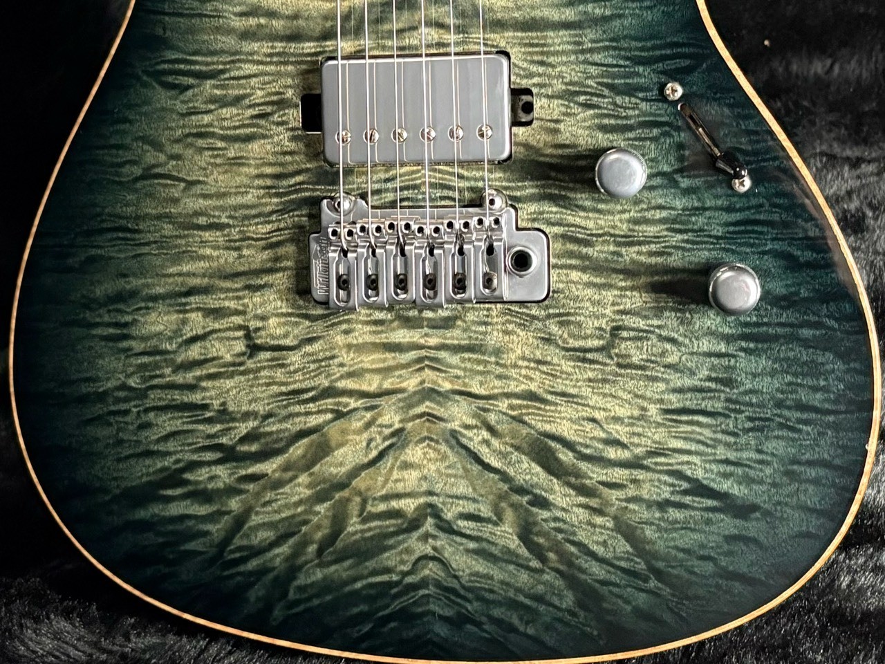 Sugi DS496C EM AT A-MAHO -DOBB- 2012 USED!! Exotic and beautiful wood grain!