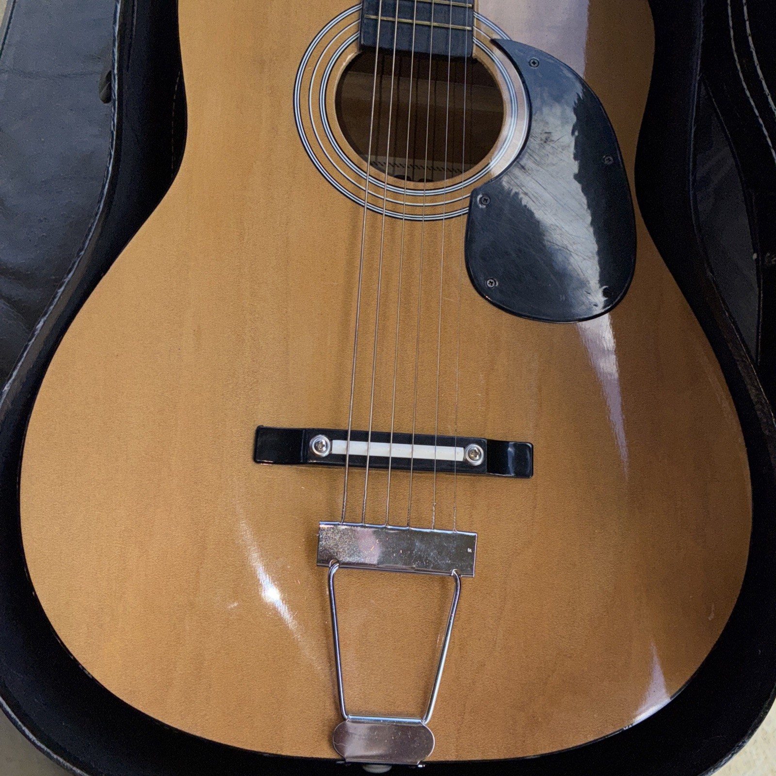 Excel Guitar By Dixon With 6 Strings And Case