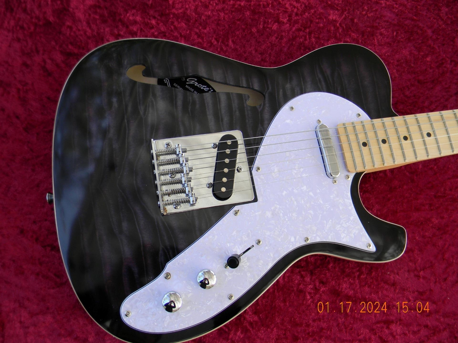Grote GT-150 Super Series Semi Hollow F Hole Flame Top Electric Guitar, Nice